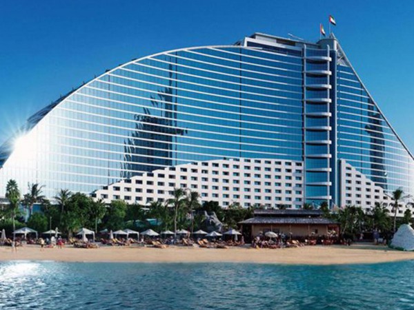 JUMEIRAH BEACH HOTEL